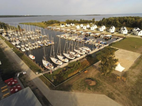Exklusive Ferienwohnung mit Blick auf den Yachthafen in Peenemünde